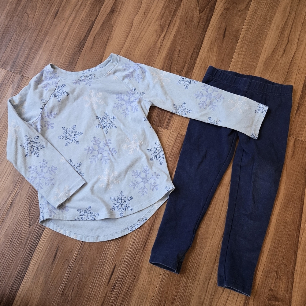 Set of Snowflake Print Long Sleeve Top & Navy Leggings VGUC 4T Girl